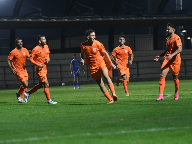 שחקני כפר שלם. יחגגו בסיום? (אבי רביבו)